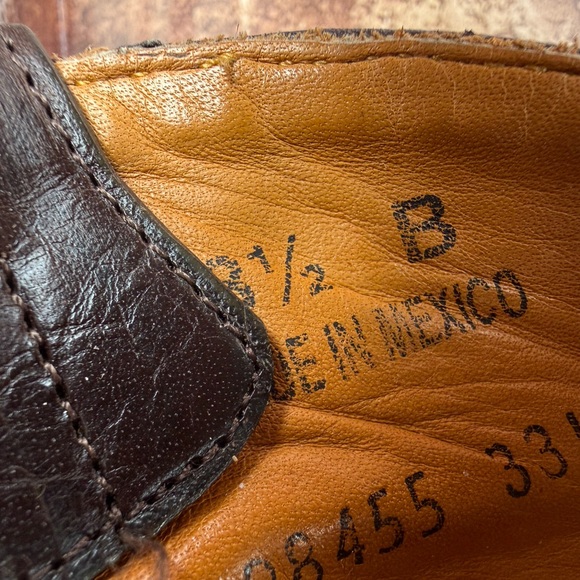 Old Gringo Burgundy and Brown Ankle Boots with Turquoise Accents - Picture 8 of 9